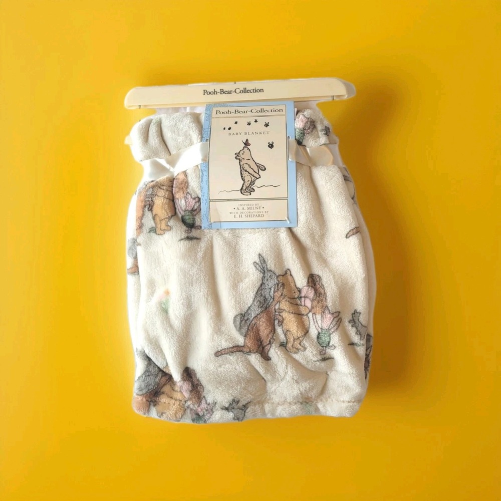 Winnie the Pooh Bear Collection Piglet Friends Disney Plush Baby Blanket 30x40in